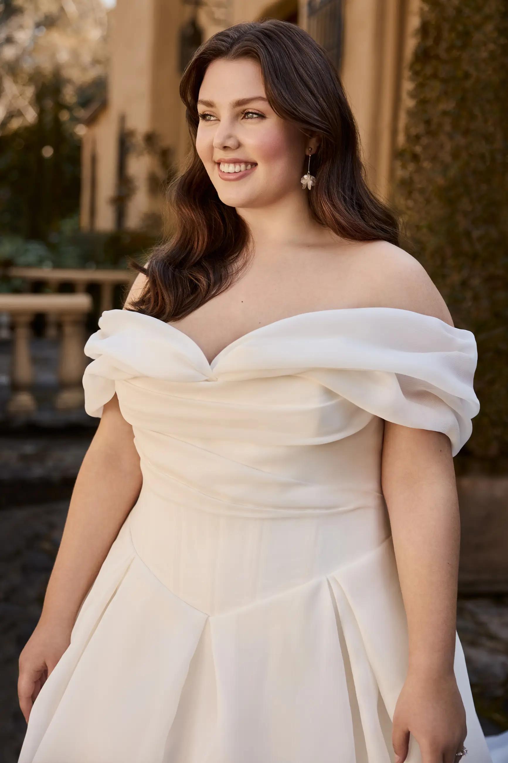 plus size bridal