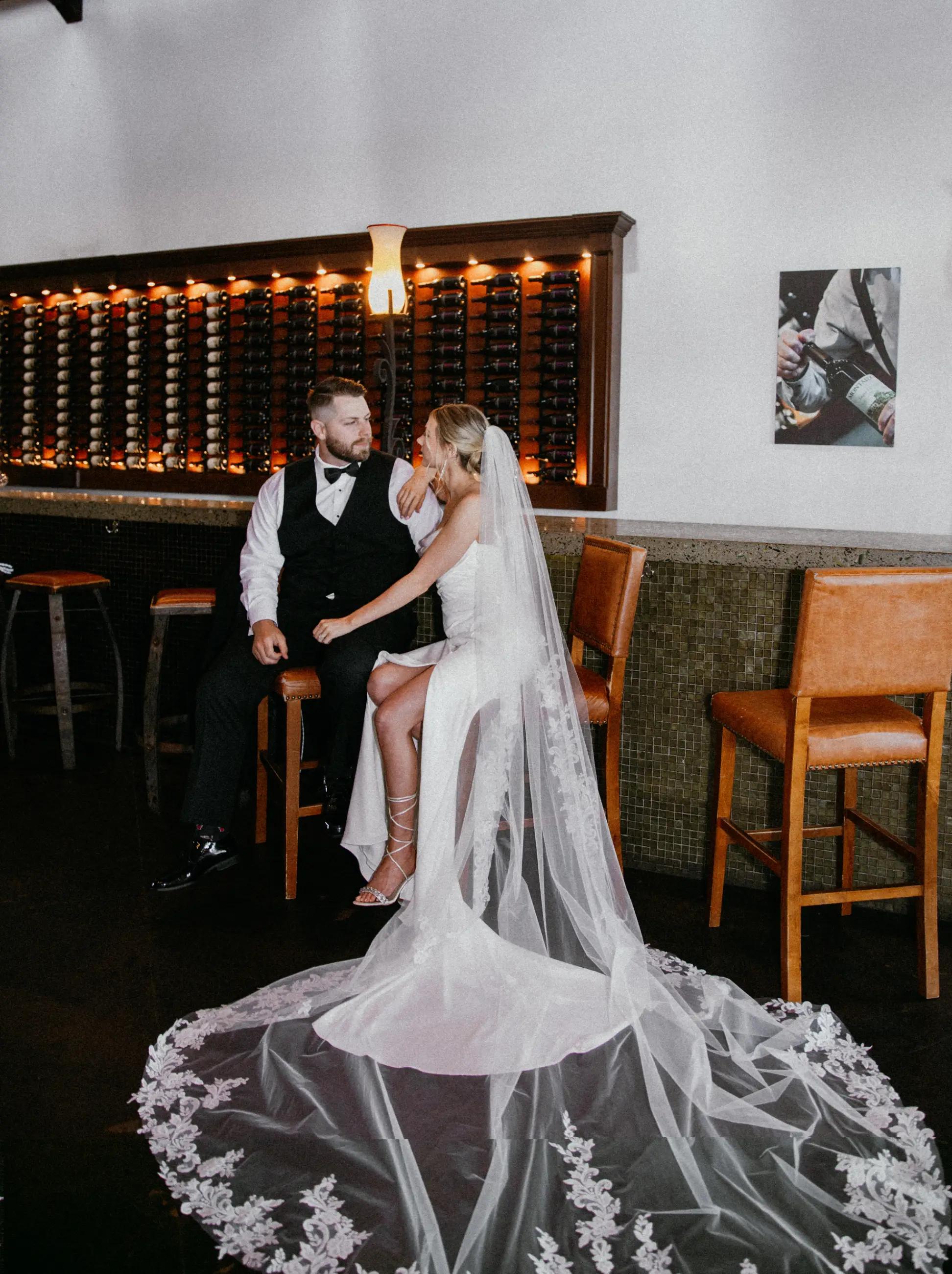 bar wedding photos