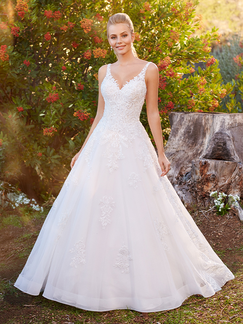 Danielle Caprese for Kleinfeld 113060 Wedding Dress  Wedding dress  couture, Plus size wedding gowns, A-line wedding dress